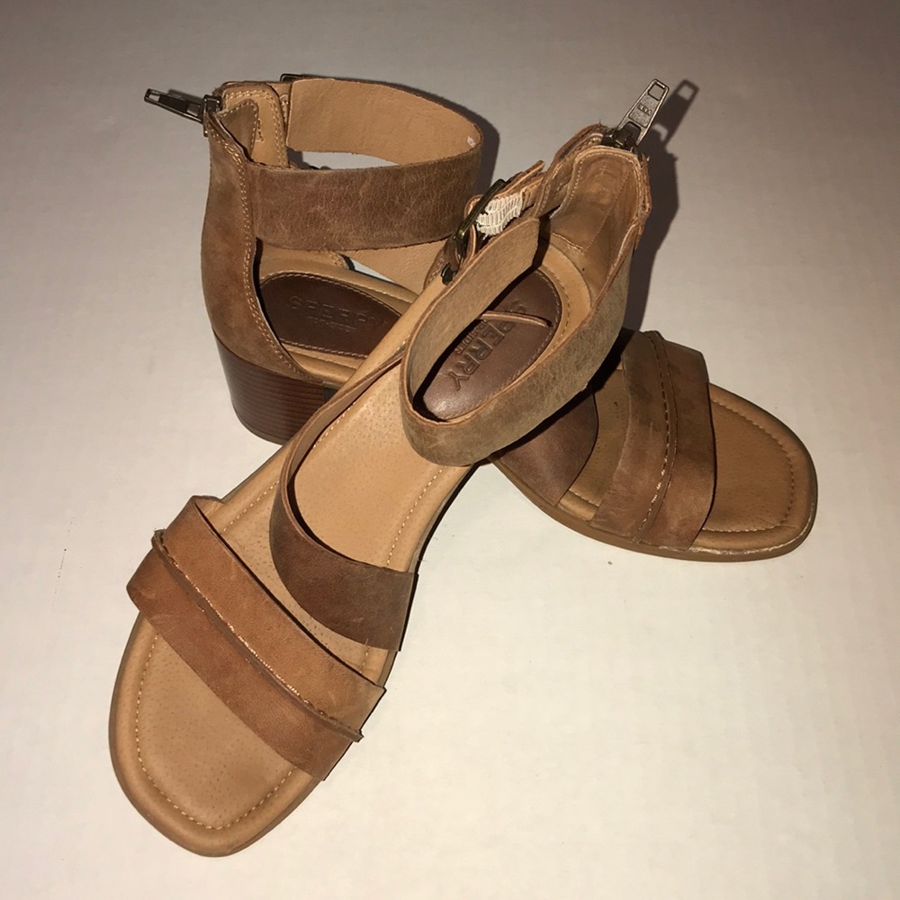 Extremely comfortable sandal by Sperry!